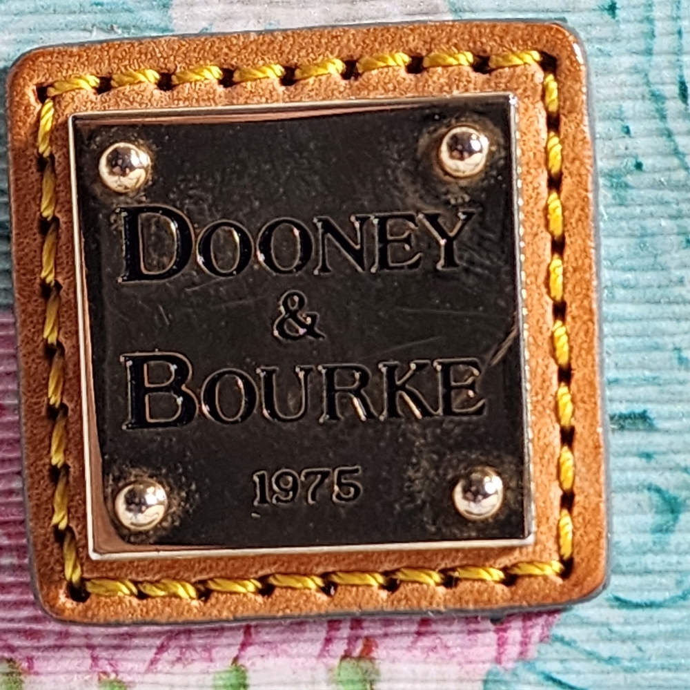 Dooney Cupcake Barrel - Picture 4 of 6